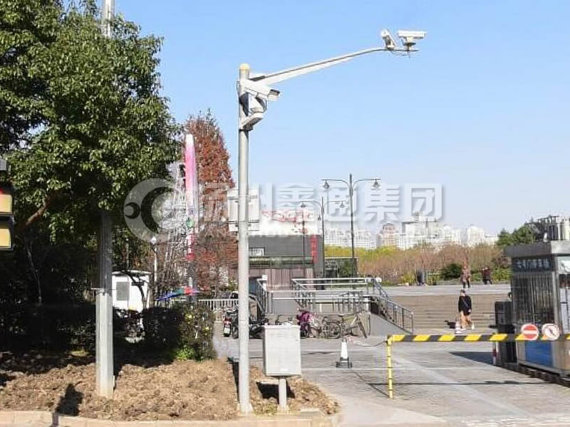 DJG-024，電子警察桿，治安監(jiān)控桿
